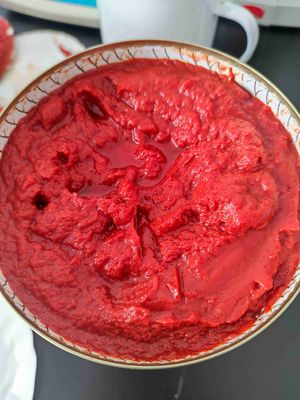 Kosher gecertificeerde tomatenpuree in blik met 4g suikers