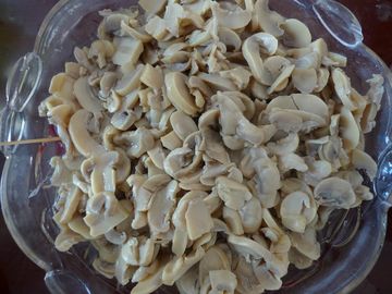 2500g Champignons in blik Allergeneninformatie Bevat Champignons