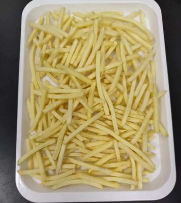 EXPORT Grade A Diepgevroren Rechte Friet met 10,00 mm X 10,00 mm Ruwe Snijmaat en 24 Maanden Houdbaarheid